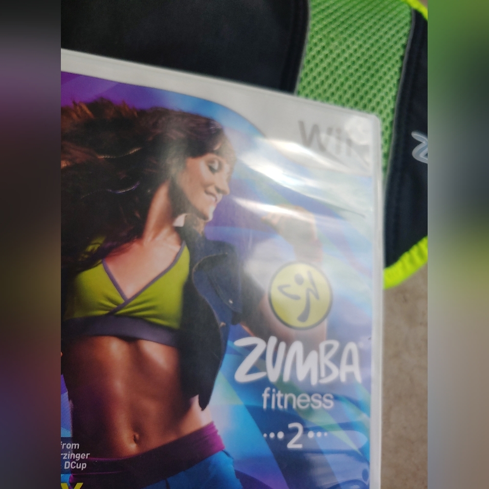 Zumba Fitness 2 2011 Nintendo Wii Game With Wii Workout Belt - Picture 6 of 16